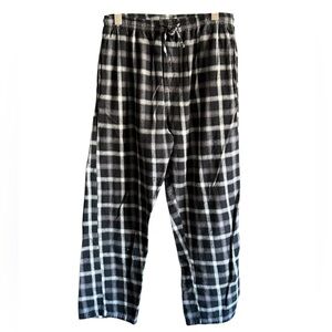 Men’s Flannel Sleep Pants from Hanes